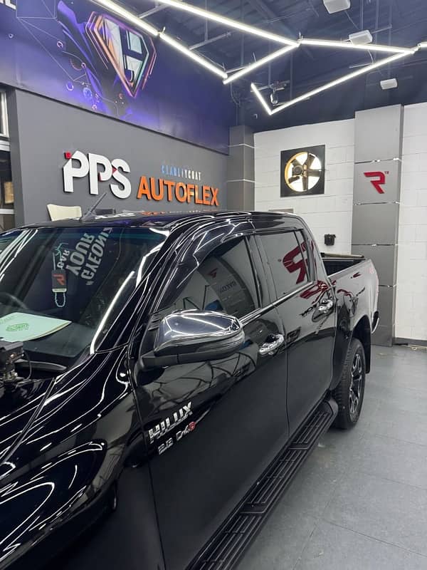 Toyota Hilux 2023 5