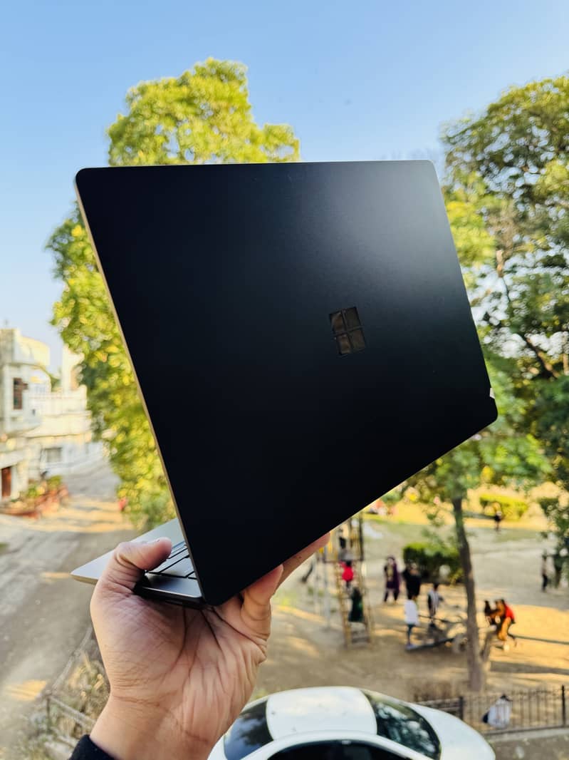 Microsoft Surface Laptop 4 3
