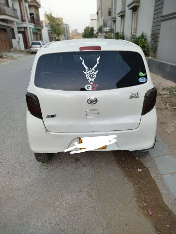 Daihatsu Mira 2012 3