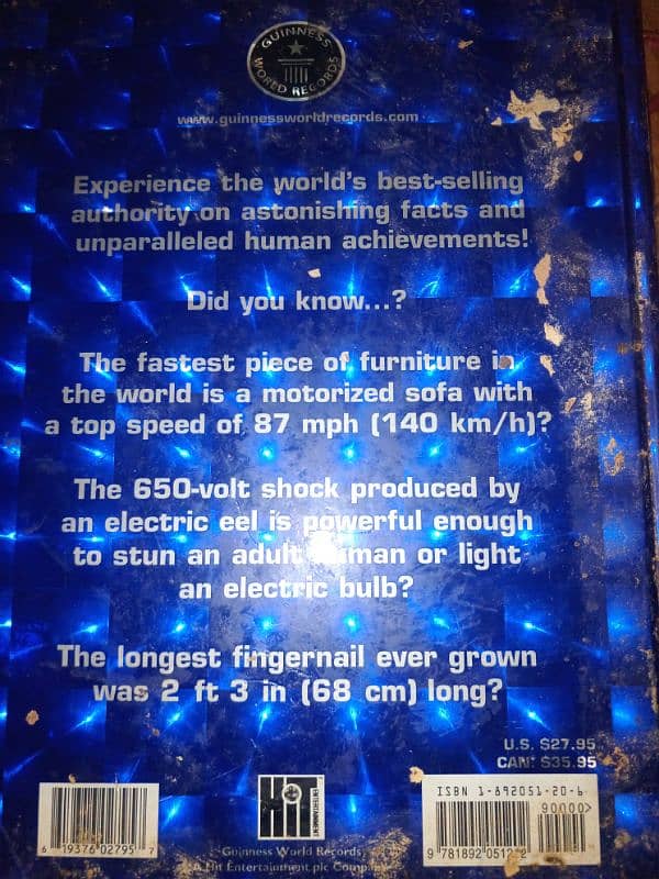 Guinness World Record Books 2001 and 2004 1