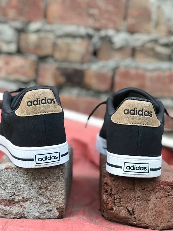 Adidas asics nike puma sketchers 1