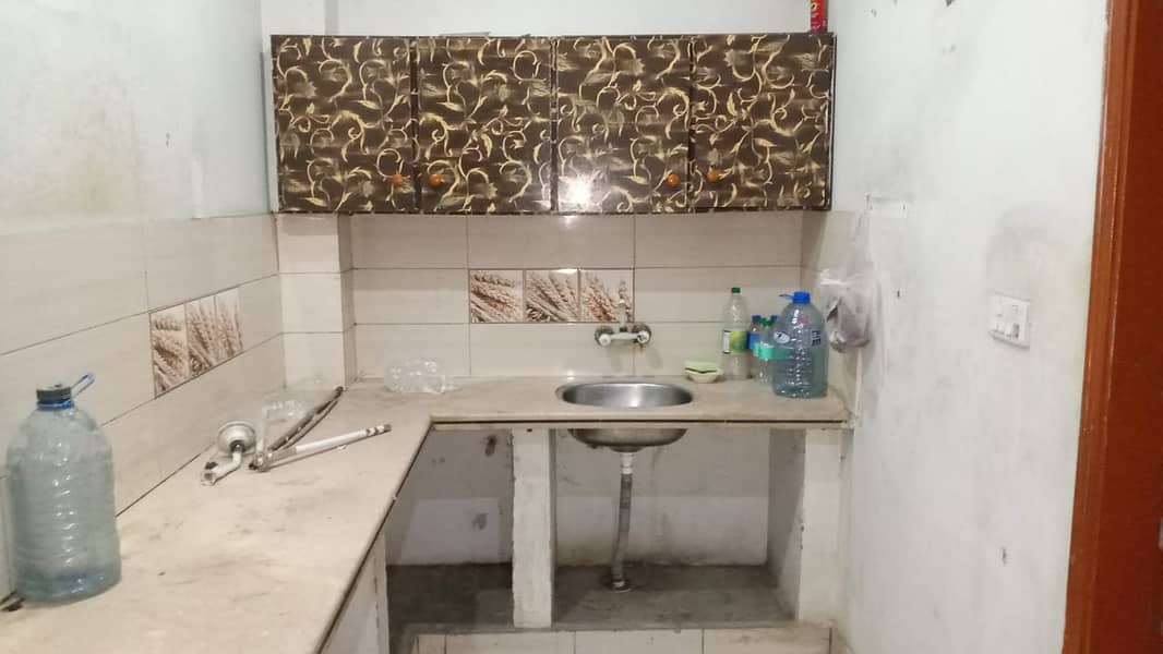 AL-HAMZA APPARTMENTS LIAQUATABAD # 10 9