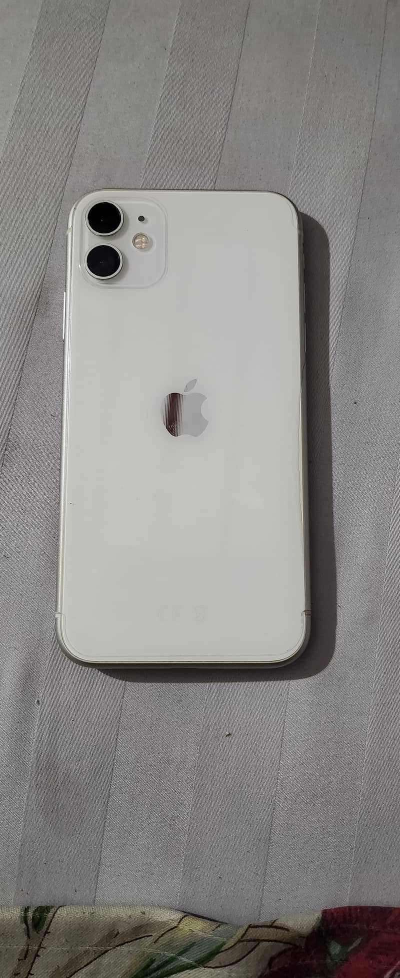 Iphone 11  128GB. 03356200154 0