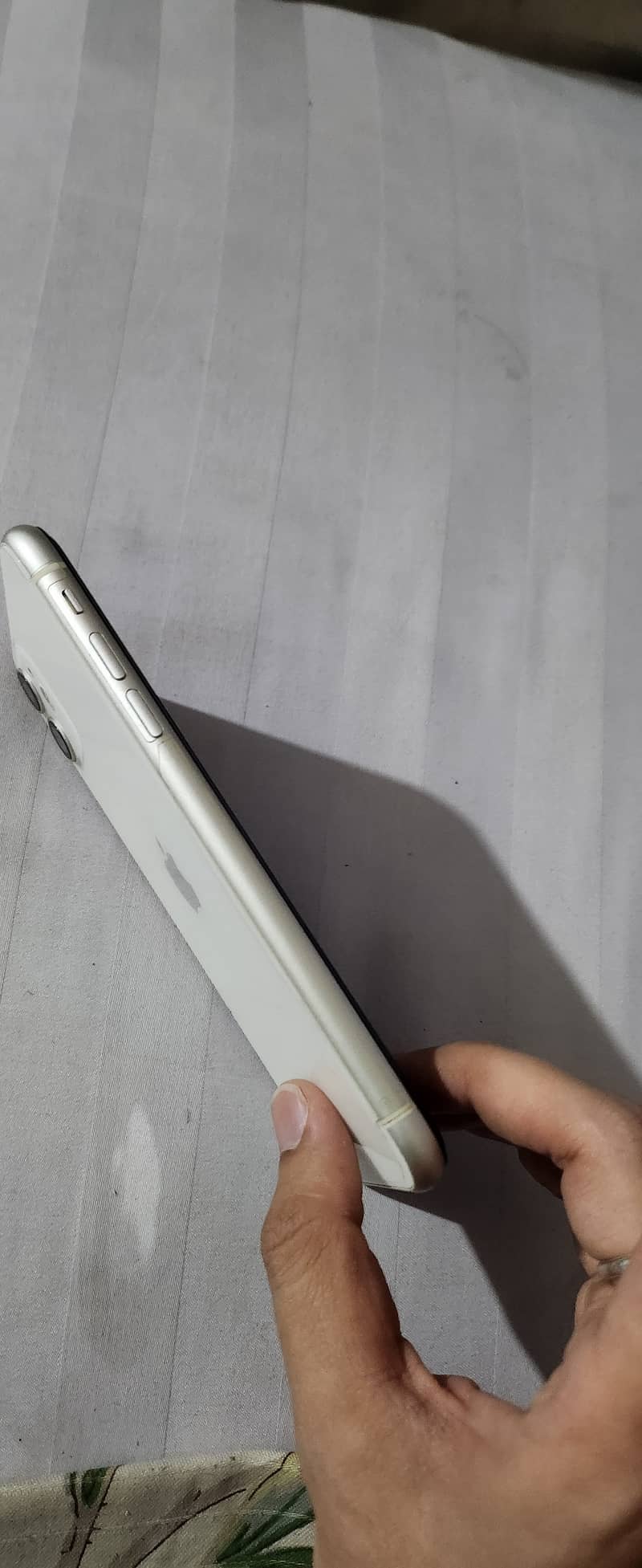 Iphone 11  128GB. 03356200154 1