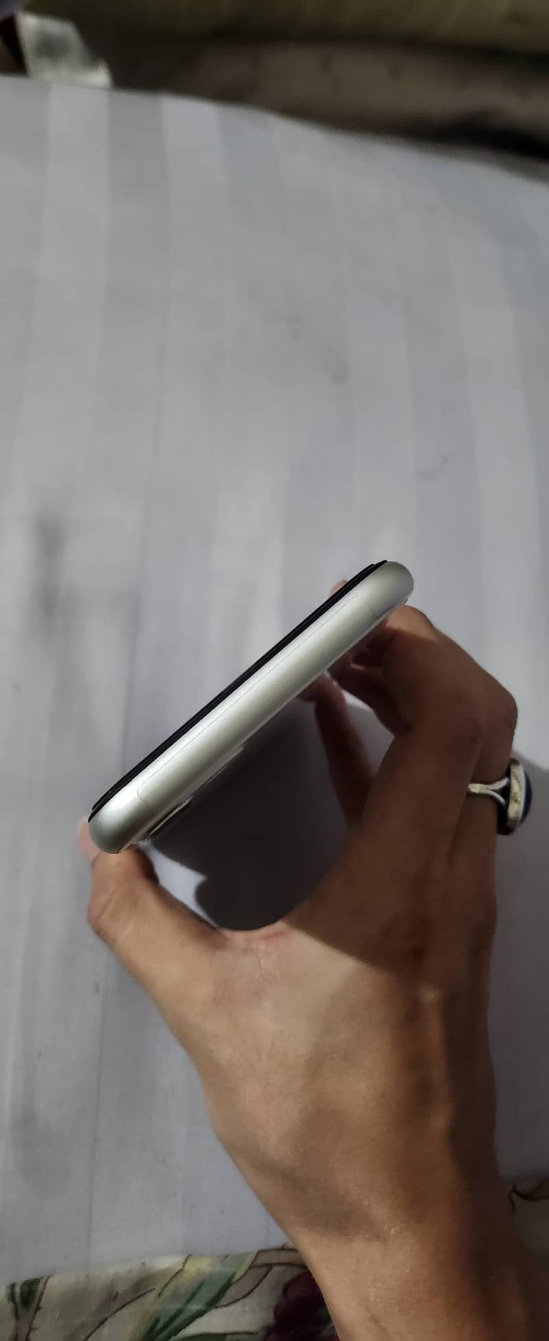 Iphone 11  128GB. 03356200154 2