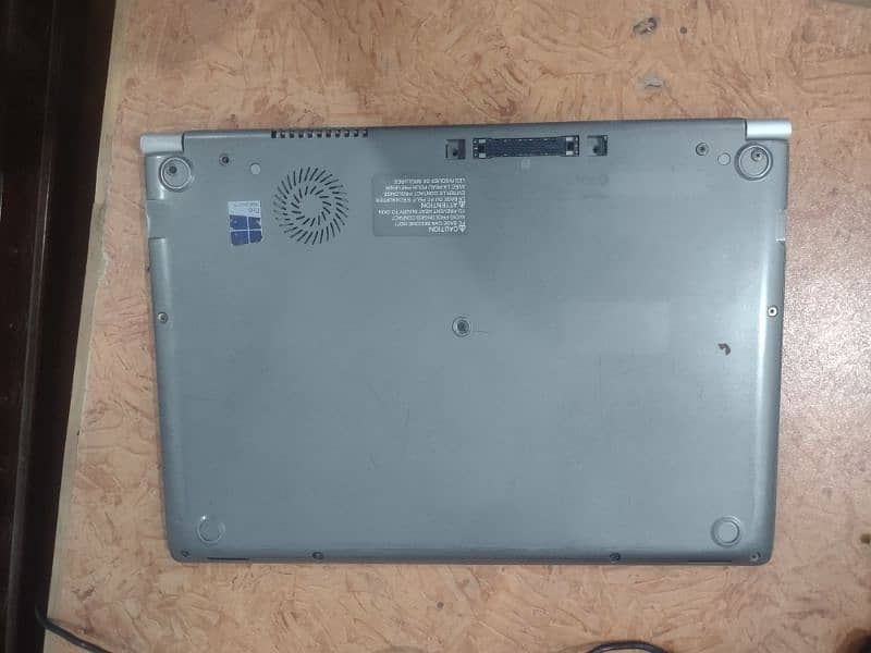Toshiba corei7 4th gen 3
