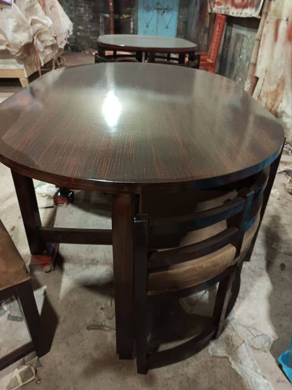 dainig tables 6.8. 4. siters glass top 6