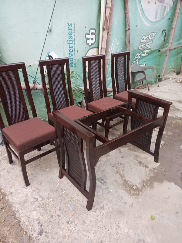 dainig tables 6.8. 4. siters glass top 8