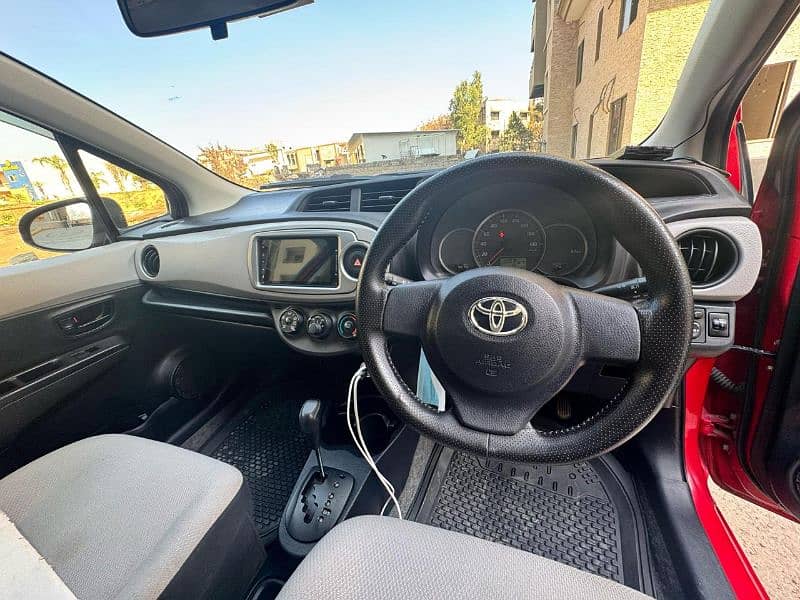 Toyota Vitz 2013 3
