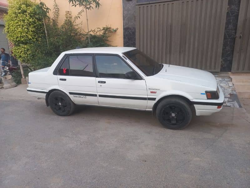 Toyota Corolla  1986 0