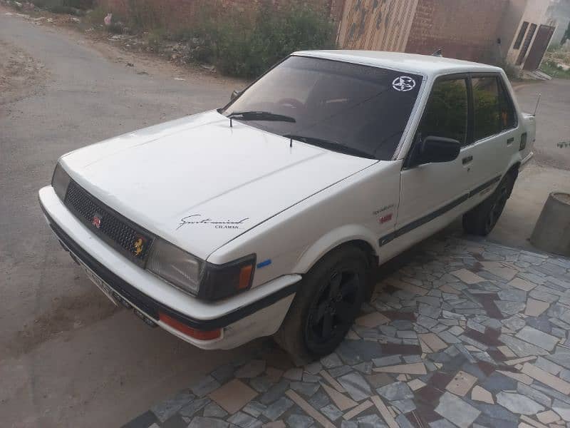 Toyota Corolla  1986 5