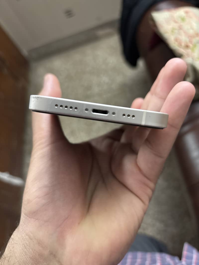 Apple iPhone 12 2