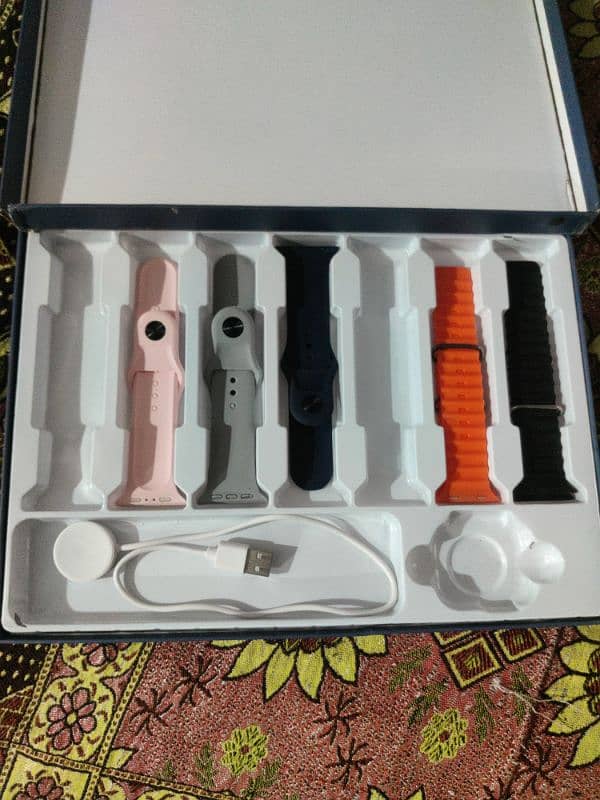 SALE!! M700 Ultra Smart Watch With 6 Extra Straps 1