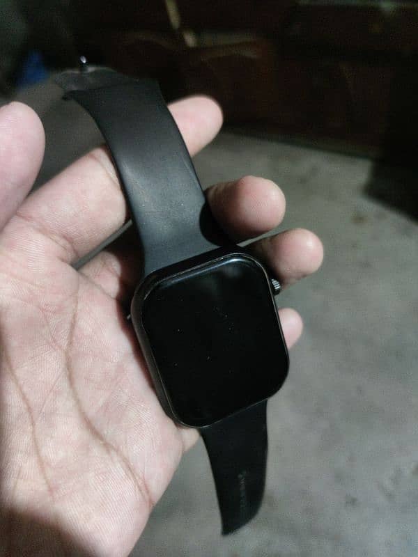 SALE!! M700 Ultra Smart Watch With 6 Extra Straps 4