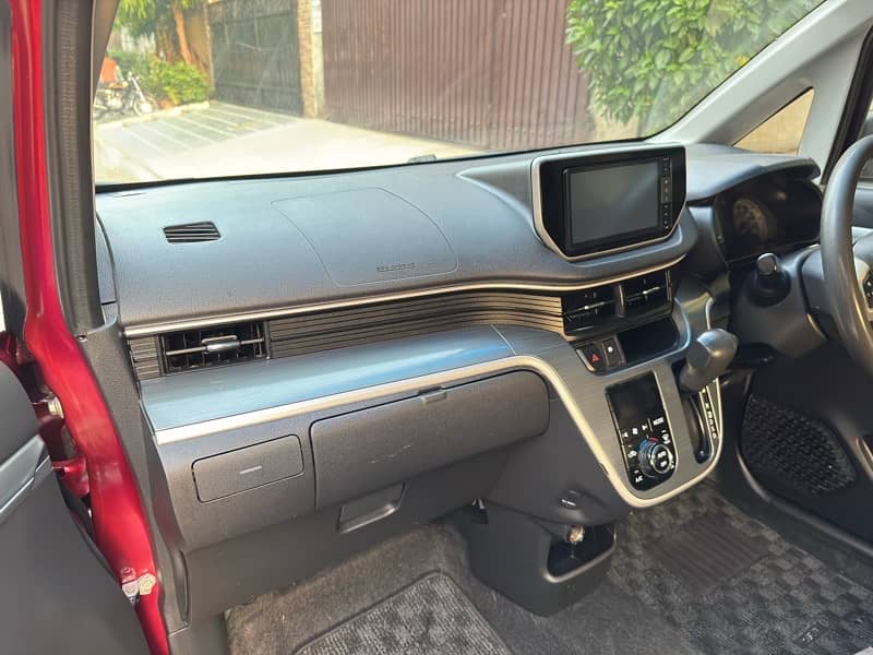 Daihatsu Move 2015 12