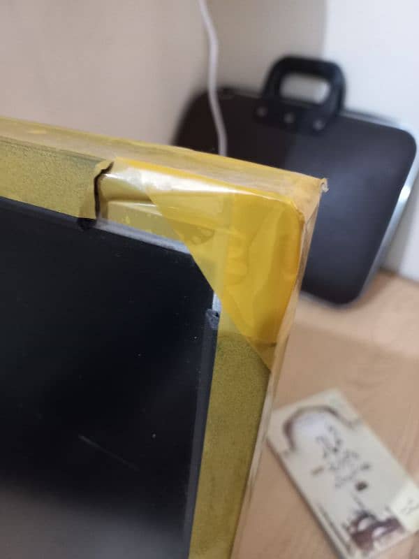 LCD Dell 17 inches screen with hydraulic stand 2