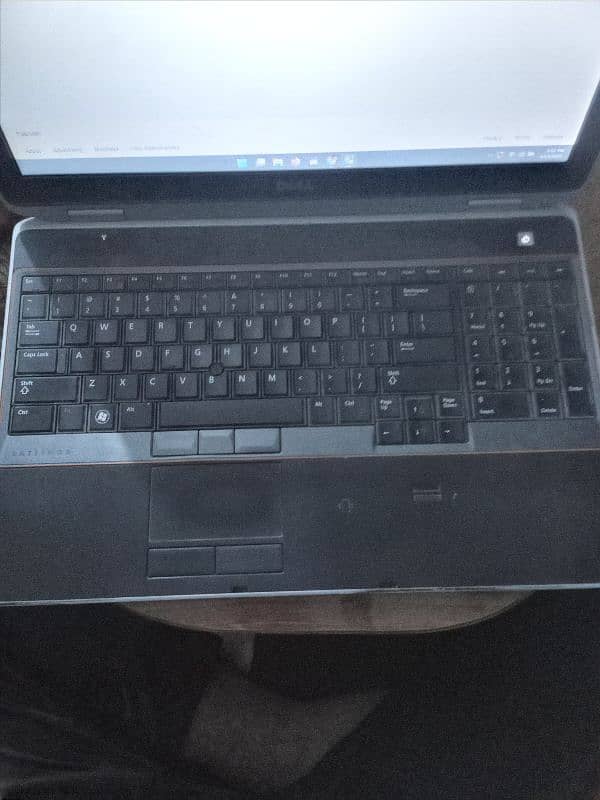 Original Dell Latitude E6520 i5 1