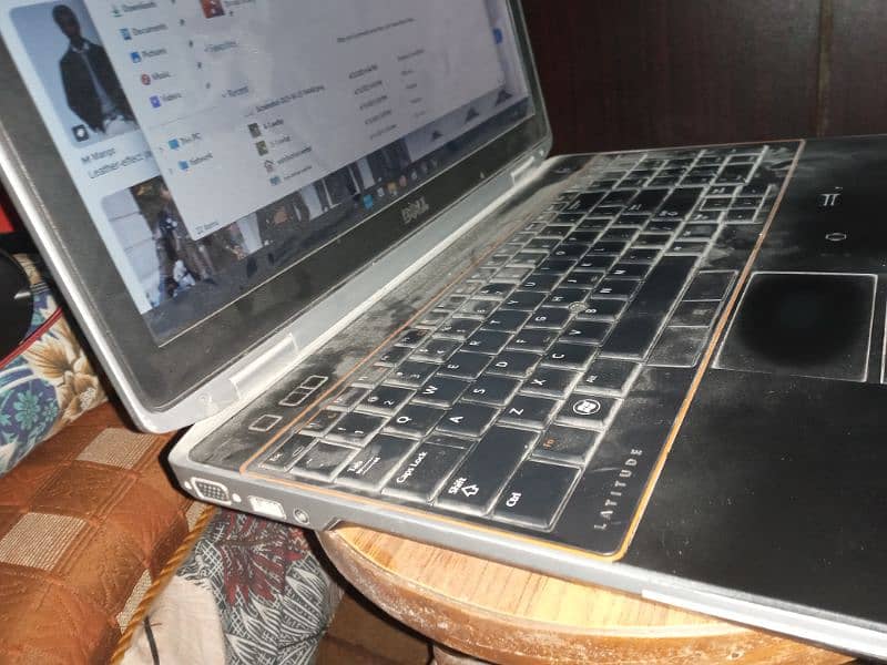 Original Dell Latitude E6520 i5 5