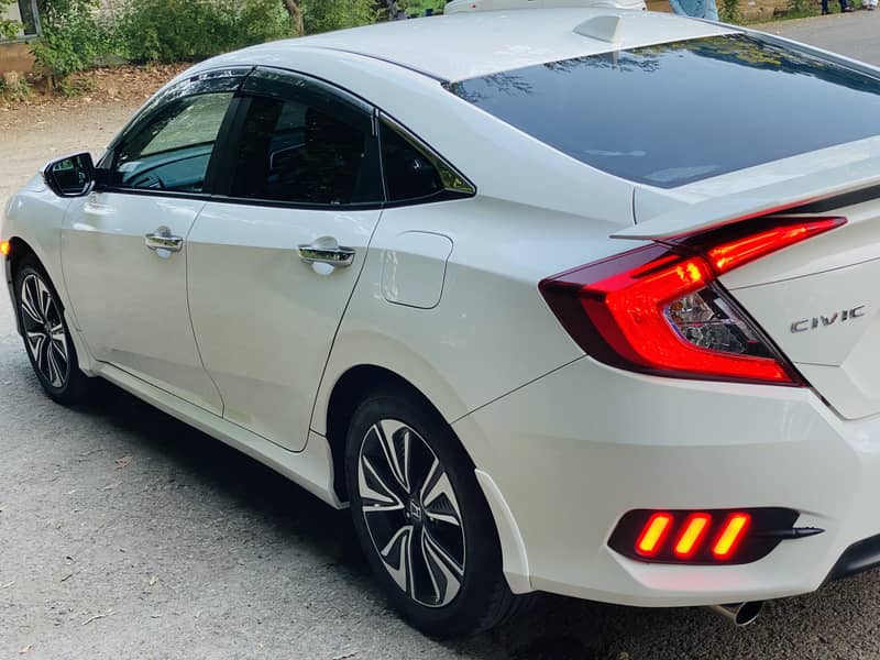 Honda civic 1.5 Rs turbo 10