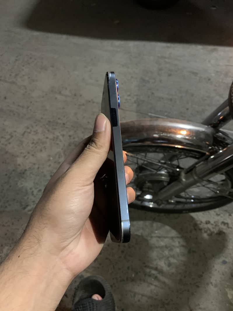 IPhone 12 Pro max 7