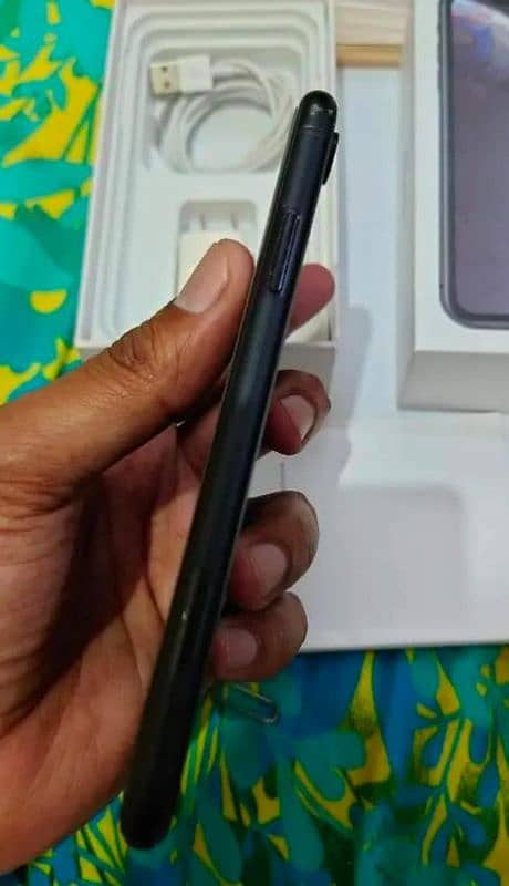 iphone XR PTA Approved 03357519076Watsapp 2