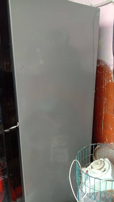 urgent sell frigh serious people contact plz 0 3 0 5 2 3 9 3 7 0 0 1