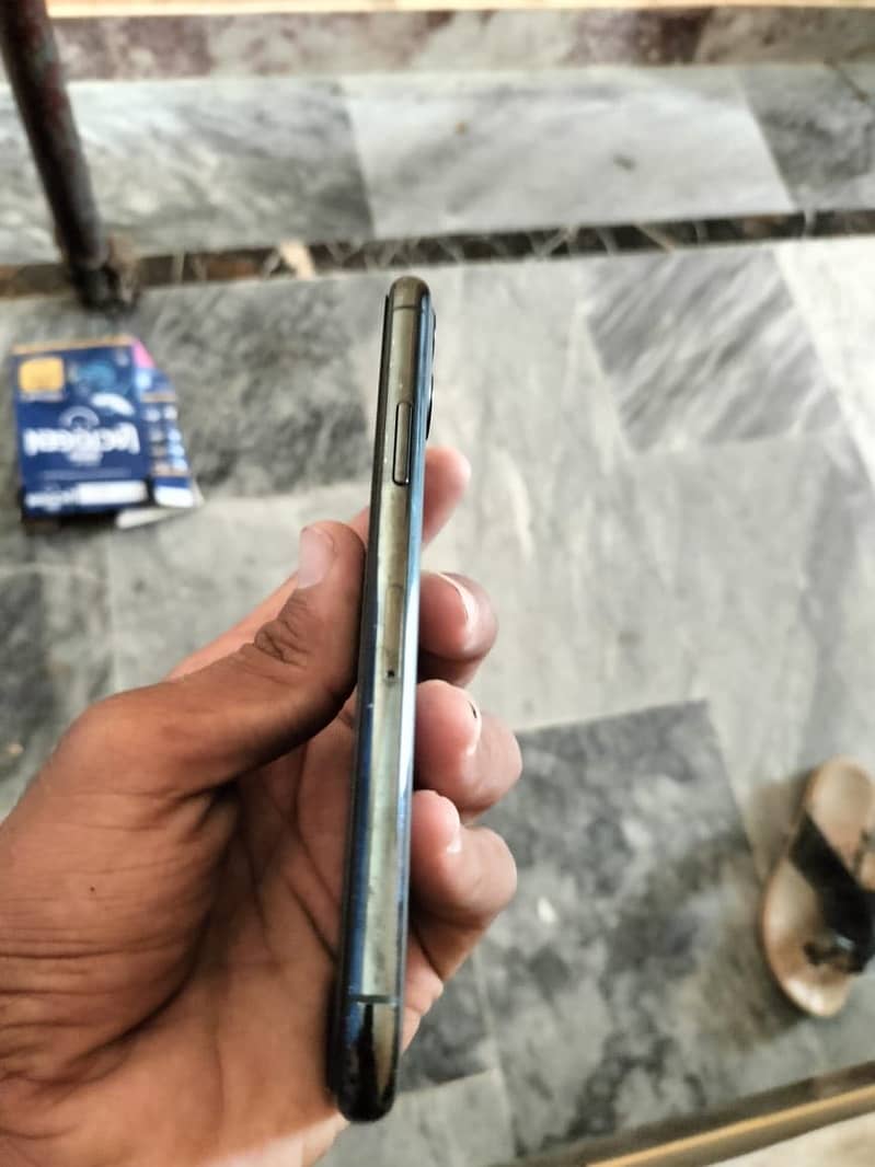 I phone 11 pro 5