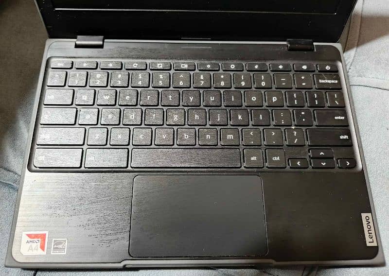 Lenovo chromebook 100e 4 32 3