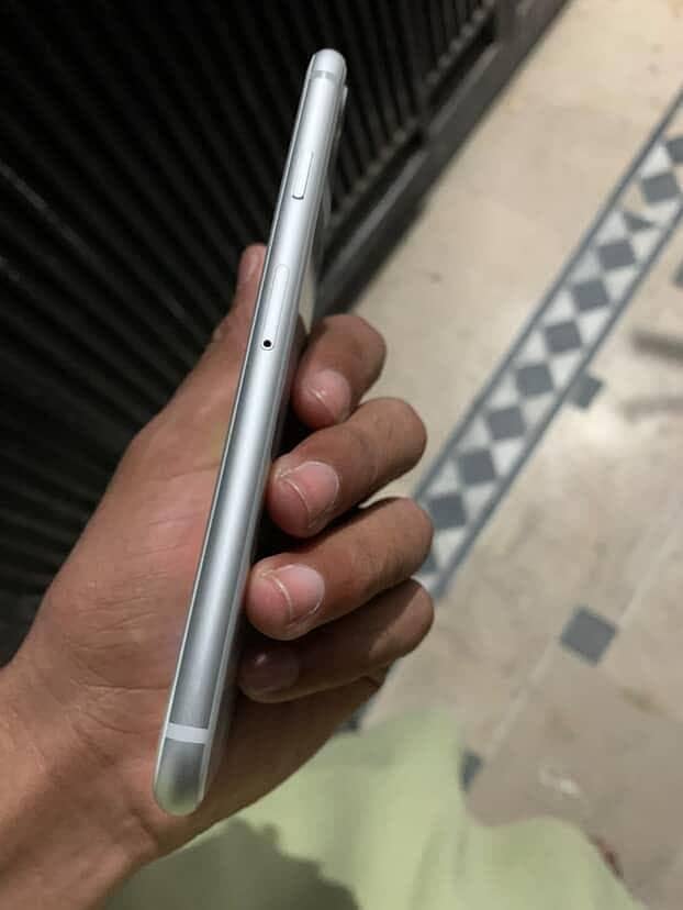 iPhone 8 For Sale 5