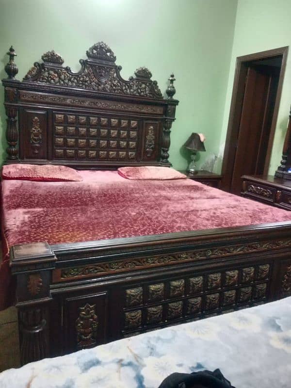 bed set along with side tables and dressing table without matress 1