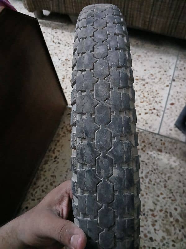 70 Bike Tyre Diamond 0