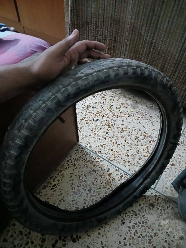 70 Bike Tyre Diamond 2