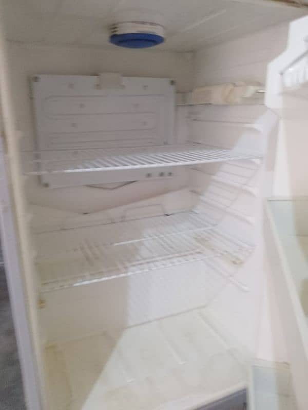DAWALANCE REFRIGERATOR OLD MODEL 3
