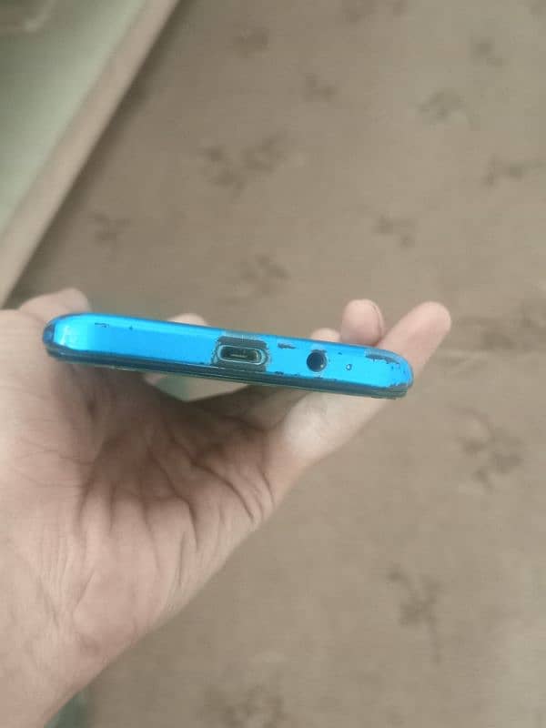 Infinix Hot 10i 4