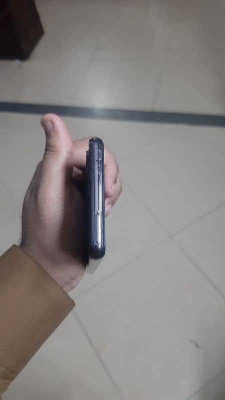 Samsung galaxy A52s 5g 8/128 gb pta offical approved with box 2