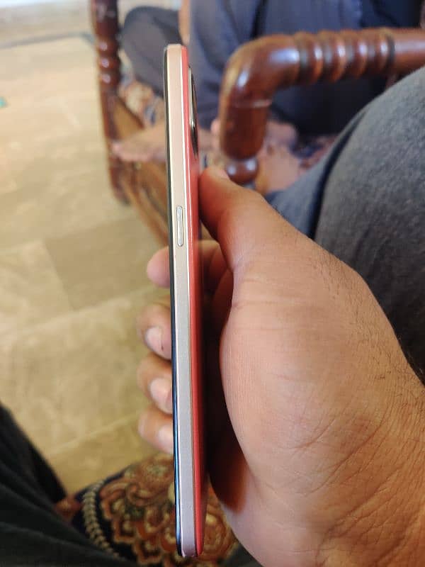 Oppo F17 4