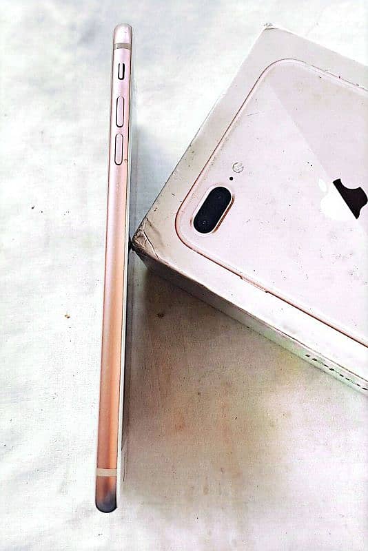 iphone 8plus 256 gb with complete box 3