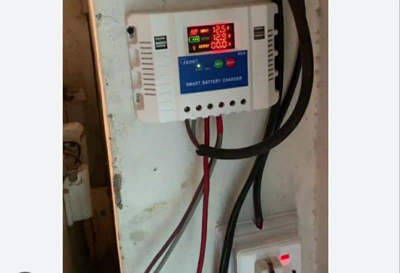 smart Solar inverter battery charger 30A 0