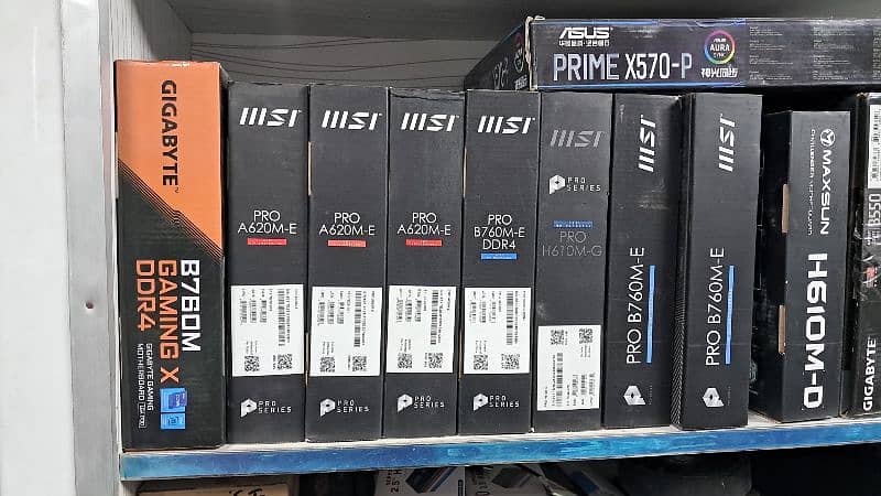 Ryzen and intel gaming systems  gaming chairs . gaming led 8