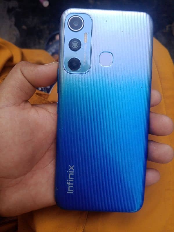 infinix HOT 11 0