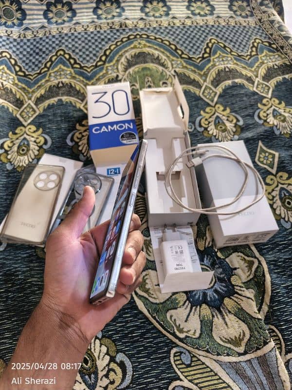Tecno Camon 30 Ram 12+12 Rom 256 5 Month warranty 4