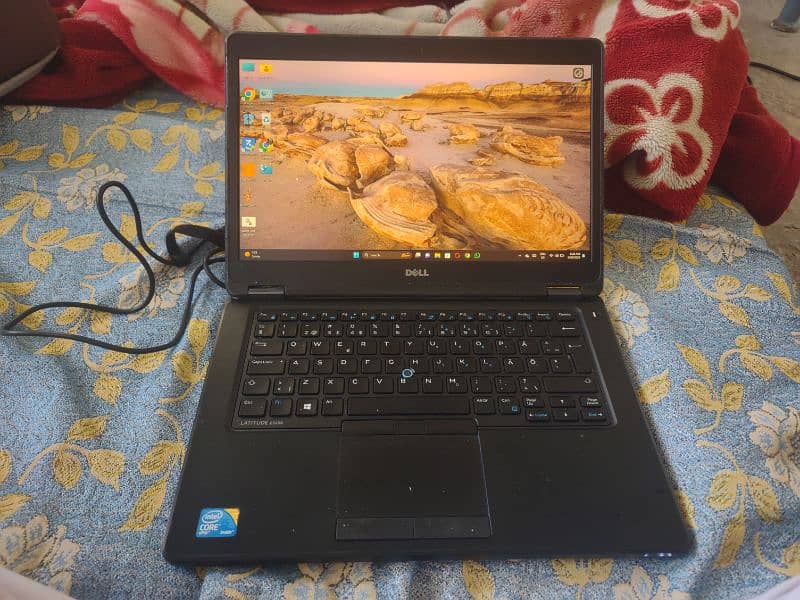 Dell Latitude E5450 i5-5300 U 8/128 GB Windows 11 Home 0