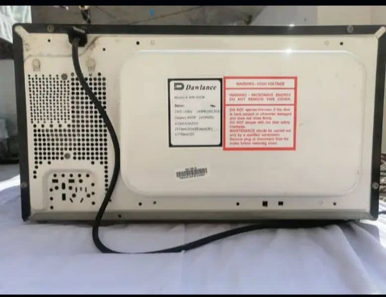 Microwave oven in good condition 3
