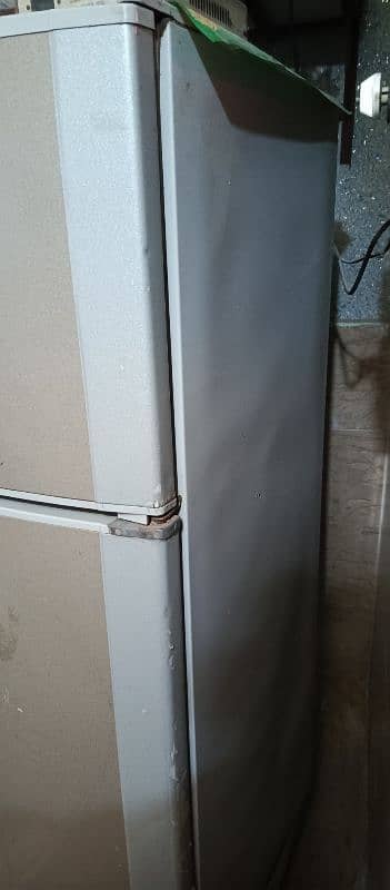 DAWLANCE REFRIGERATOR FOR SALE URGENT 0