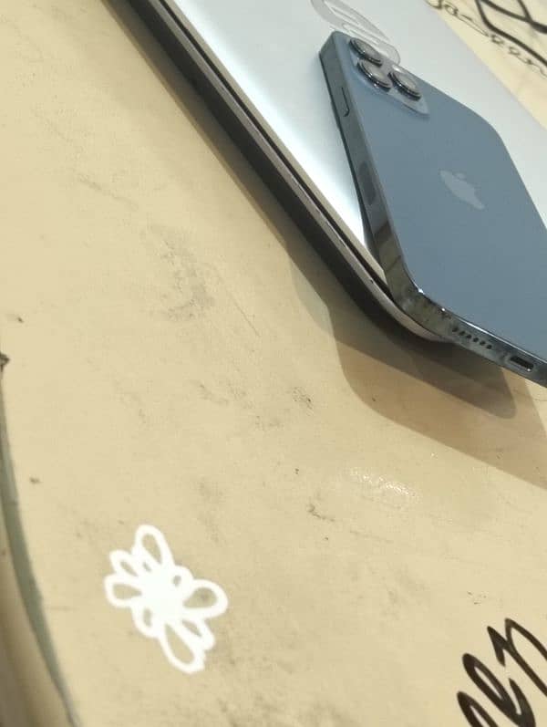 apple iphone 12 pro max  non pta (j. v) in mint condition 2
