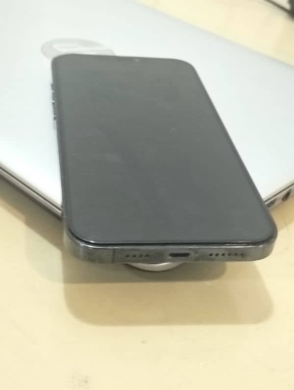 apple iphone 12 pro max  non pta (j. v) in mint condition 4