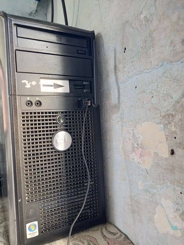 Dell 19" wide neat n clean 1