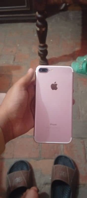 iPhone 7 plus 1
