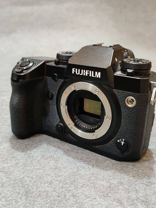 Fujifilm XH1 With 56mm 1.2 & 23mm 1.4 6