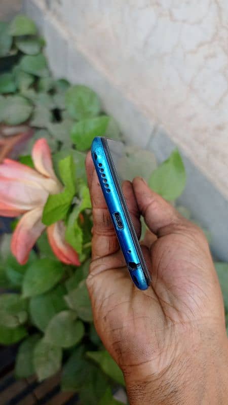 tecno spark 4 ram3gb  rom32gb 5
